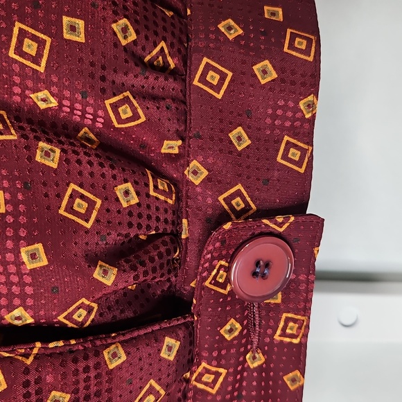 Vintage Christian Dior Women's Burgundy Pattered Padded Cropped Jacket Size 6 - Picture 7 of 11